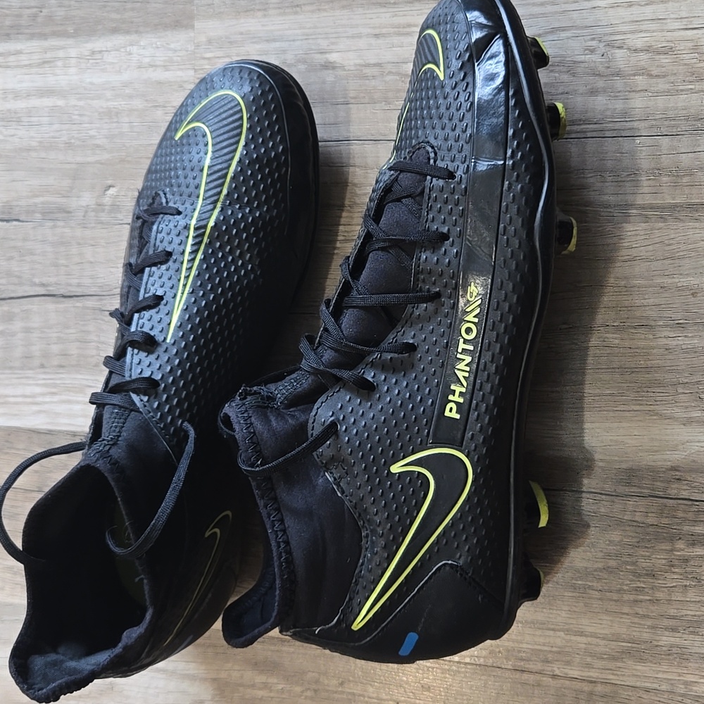 NIKE PHANTOM UNISEX FOOTBALL SOCCER CLEAT/SHOE SZ 7.5 - Picture 3 of 11